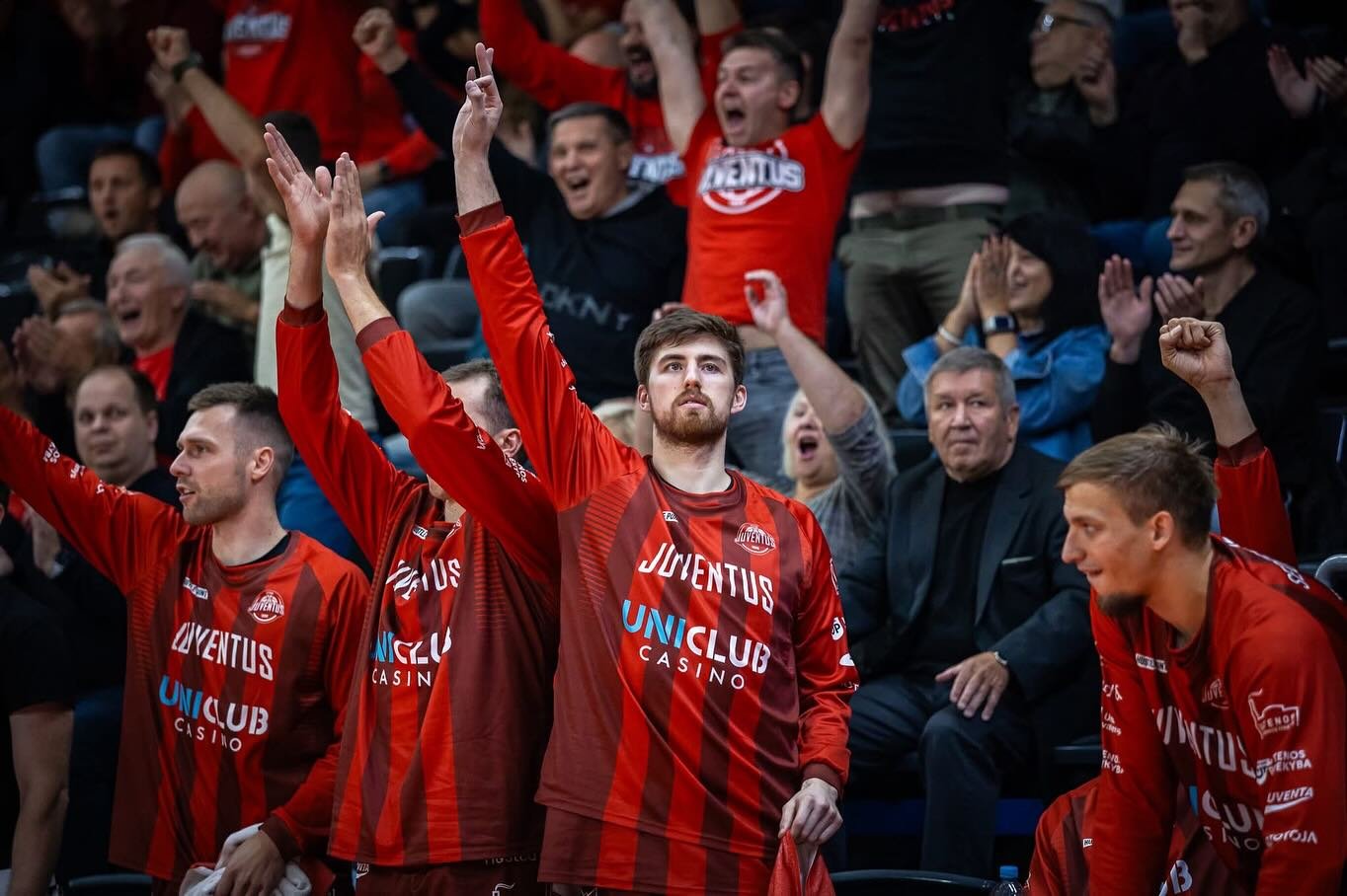 Apšilimo marškinėliai krepšiniui